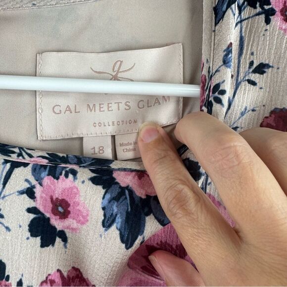 Gal Meets Glam Julia Seersucker Floral Midi Dress - Picture 6 of 7